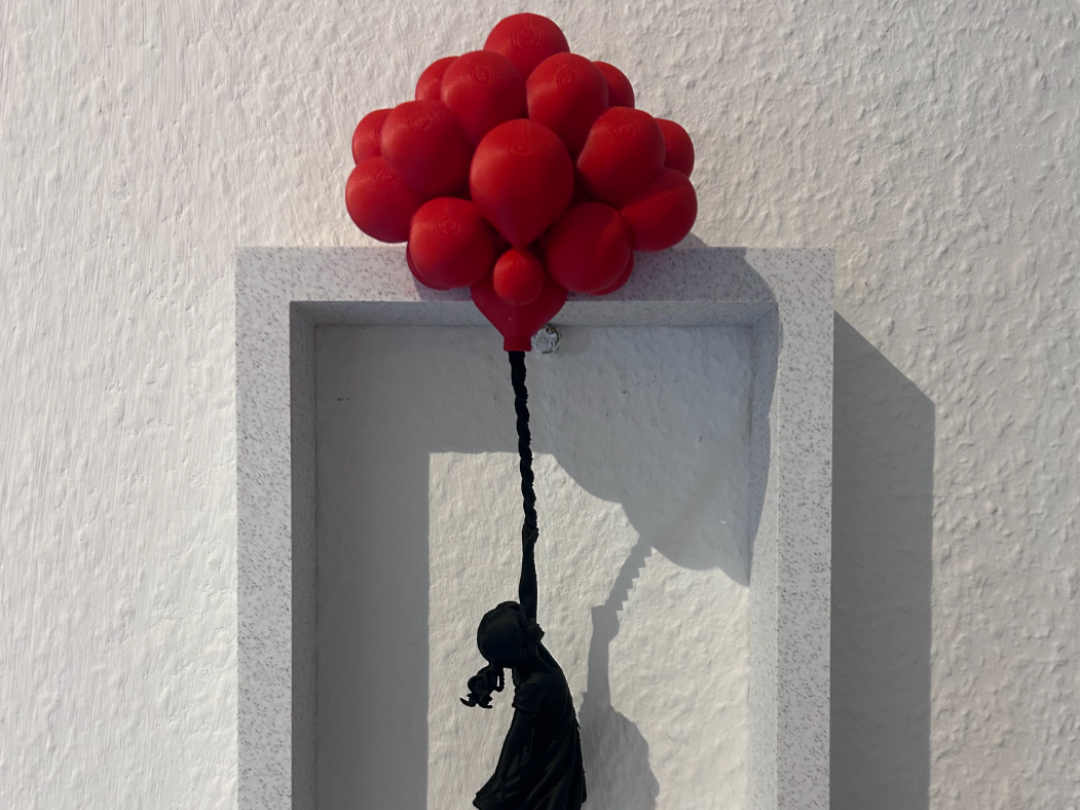 Floating Balloon Girl -